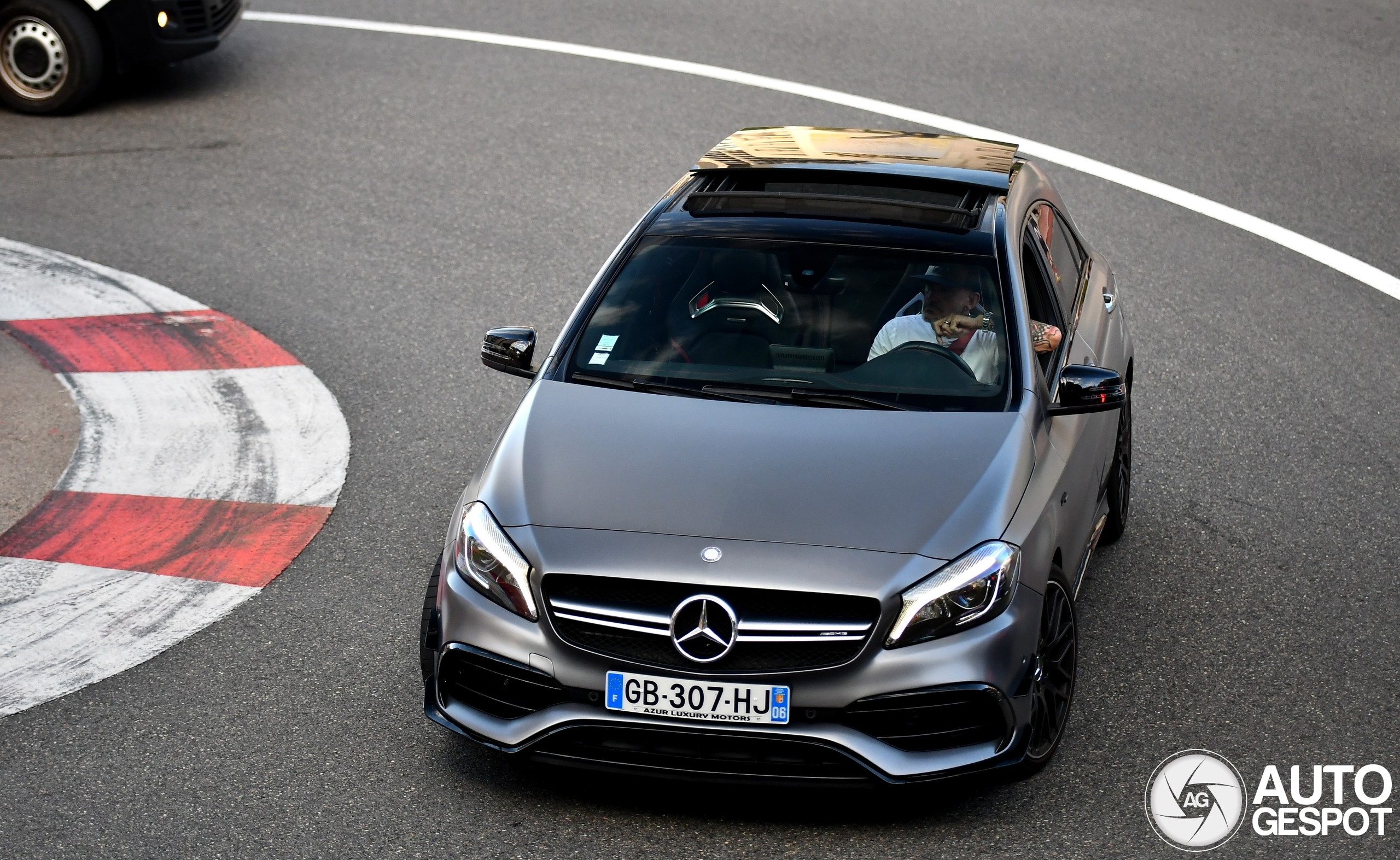 Mercedes-AMG A 45 W176 2015