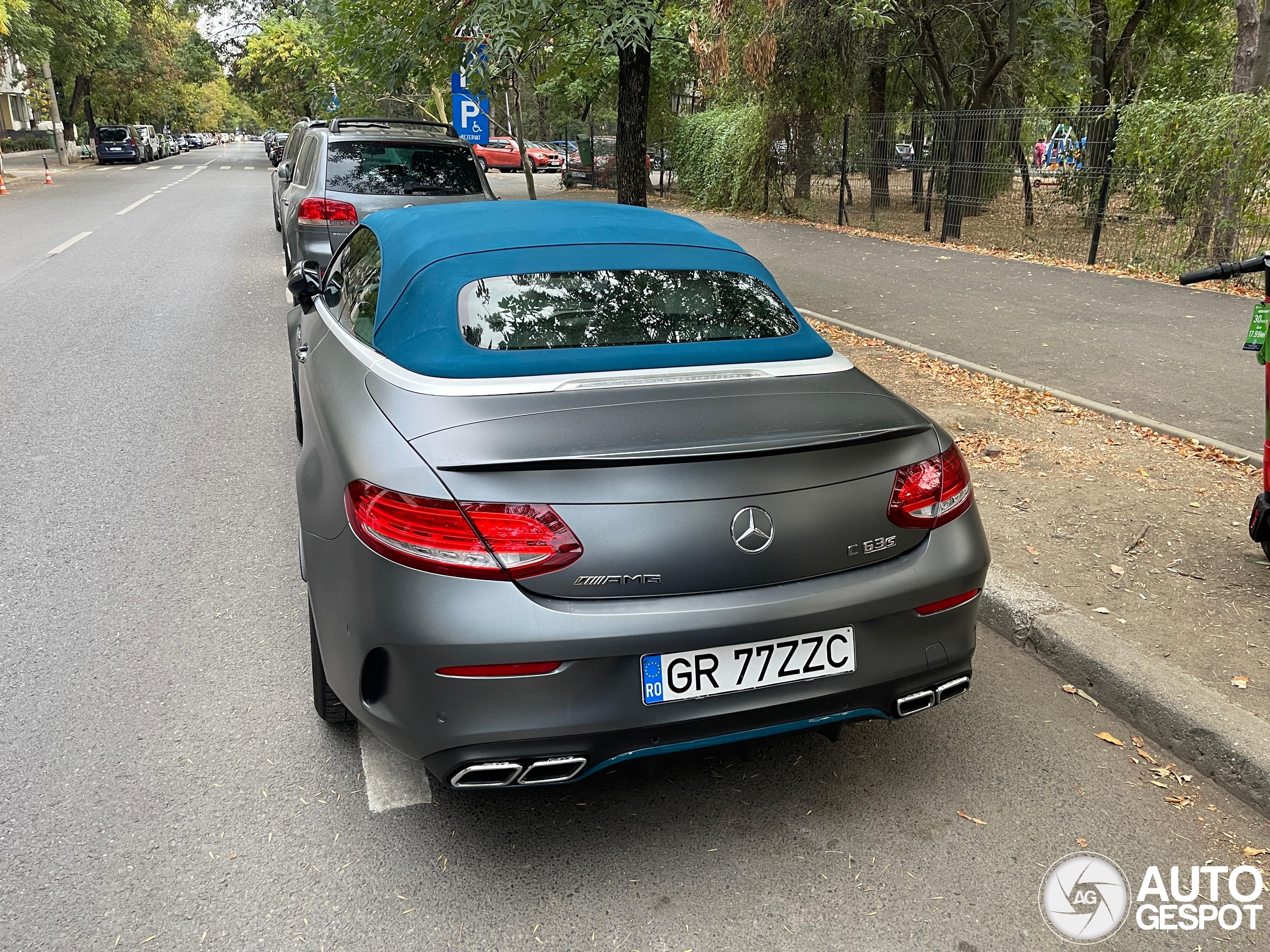 Mercedes-AMG C 63 S Convertible A205 Ocean Blue Edition