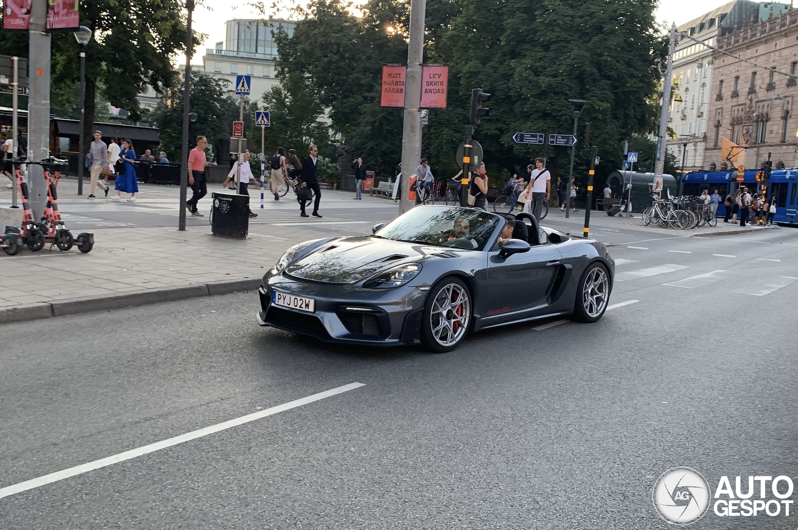 Porsche 718 Spyder RS