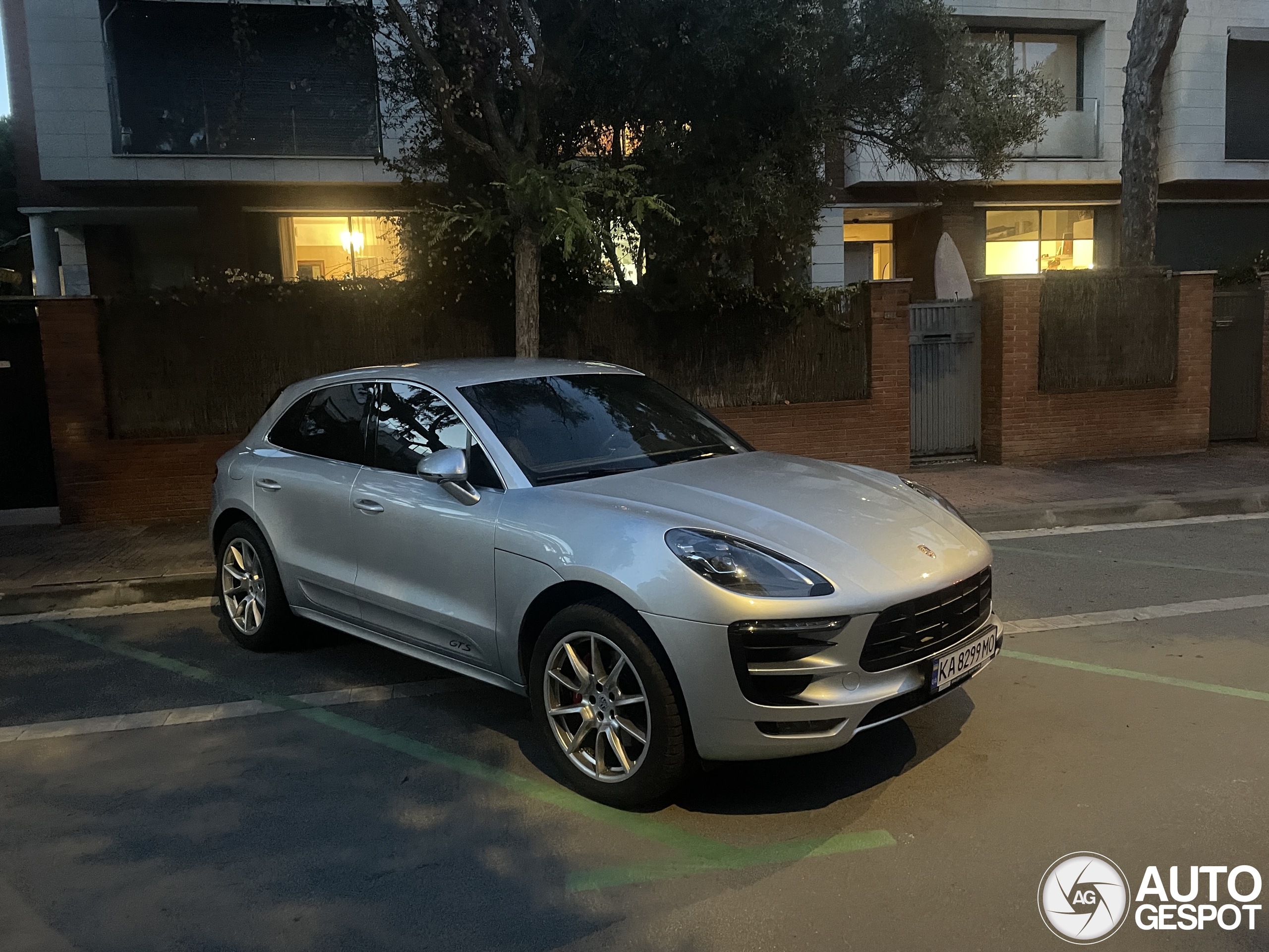 Porsche 95B Macan GTS