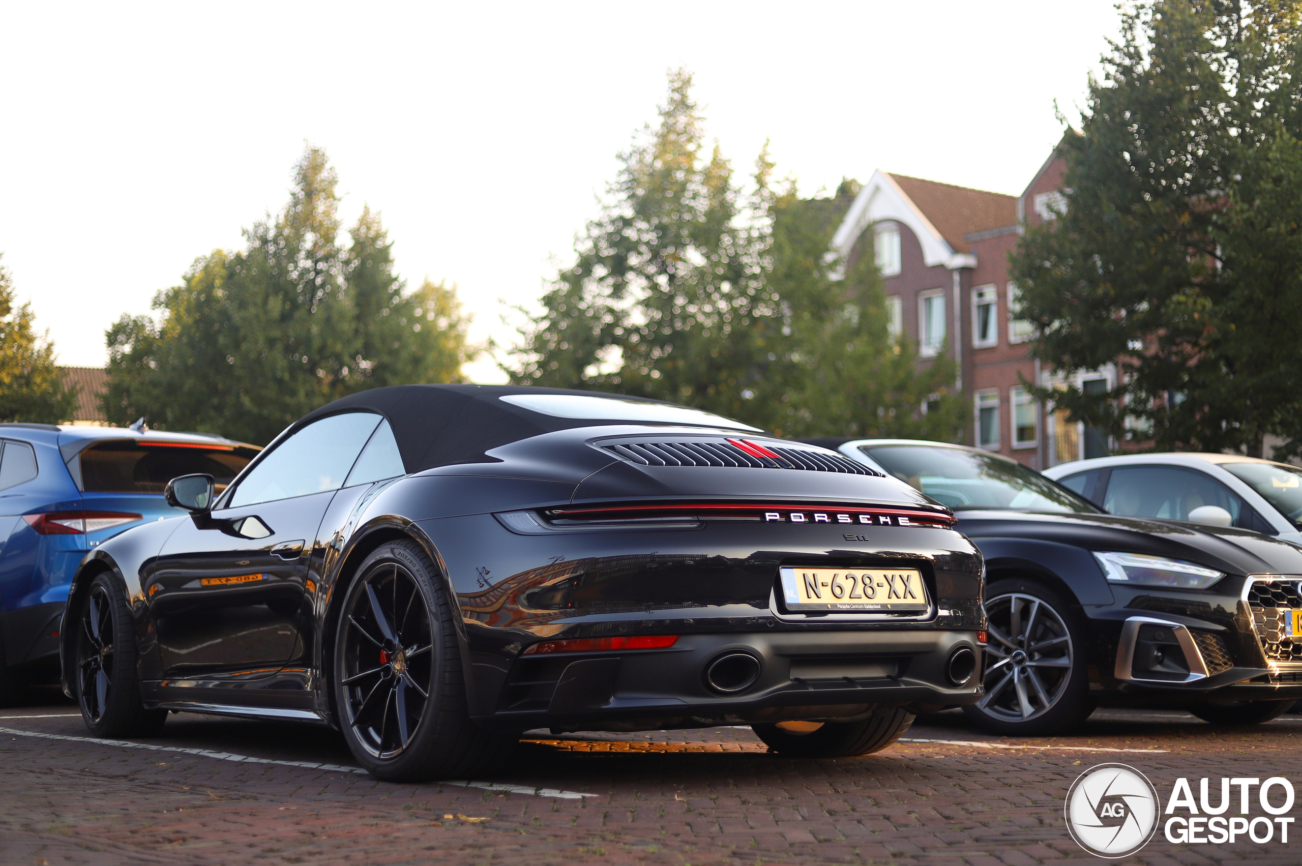 Porsche 992 Carrera 4S Cabriolet