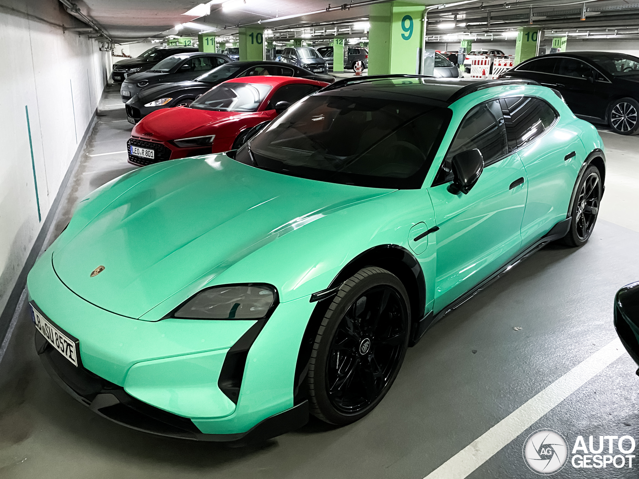 Porsche Taycan Turbo S Cross Turismo MkII - 05 September 2024