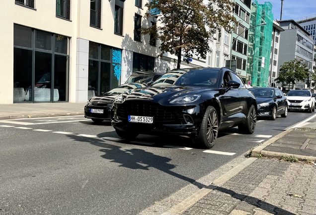 Aston Martin DBX