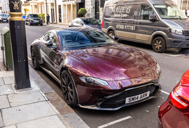 Aston Martin V8 Vantage 2018