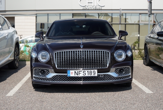 Bentley Flying Spur V8 Azure