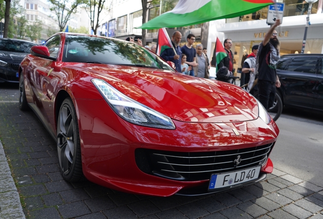 Ferrari GTC4Lusso