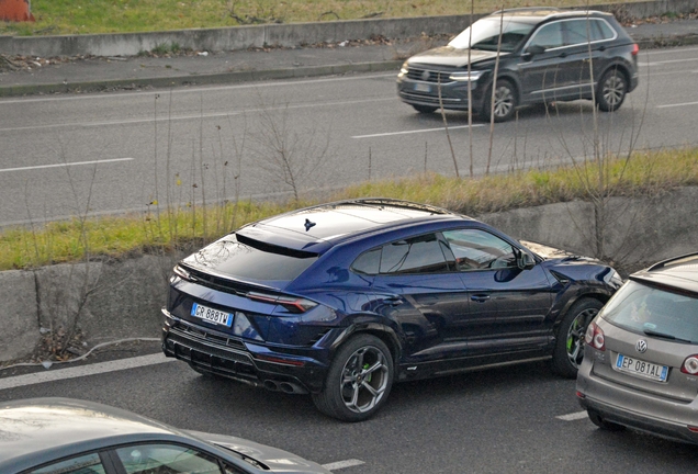 Lamborghini Urus S