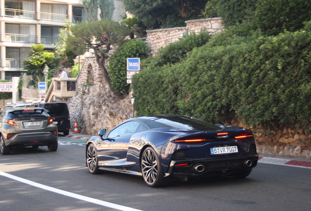 McLaren GT