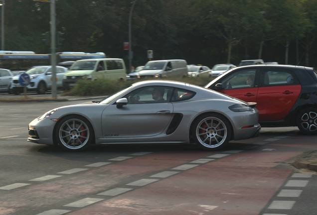 Porsche 718 Cayman GTS 4.0