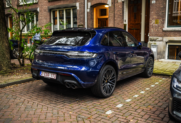 Porsche 95B Macan GTS MkIII