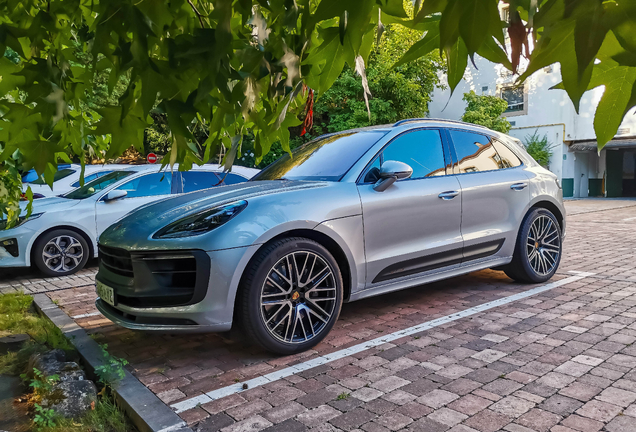 Porsche 95B Macan GTS MkIII