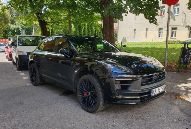 Porsche 95B Macan GTS MkIII