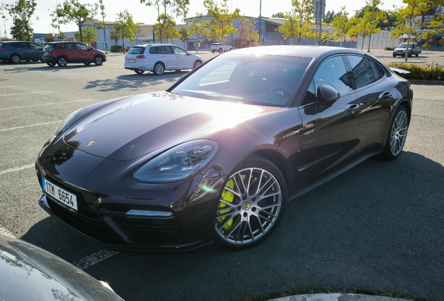 Porsche 971 Panamera Turbo S E-Hybrid