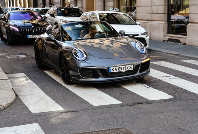 Porsche 991 Carrera 4 GTS Cabriolet MkII