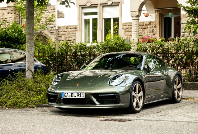 Porsche 992 Carrera 4S