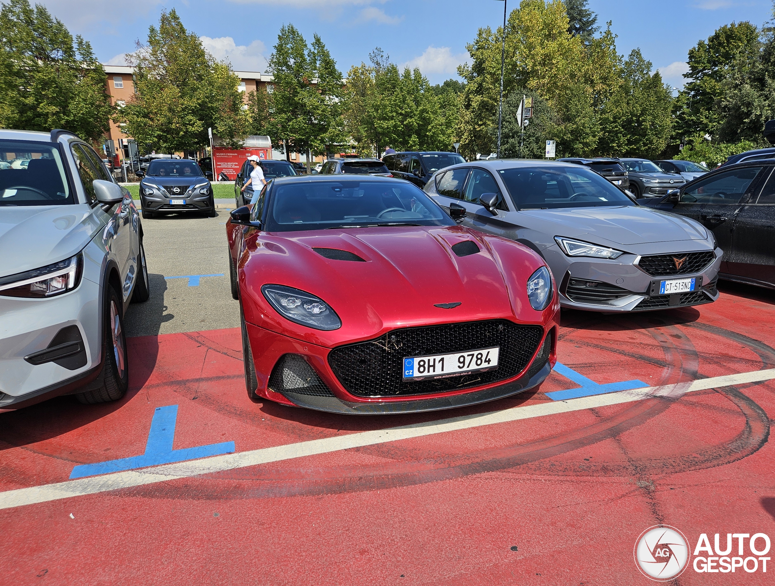 Aston Martin DBS Superleggera