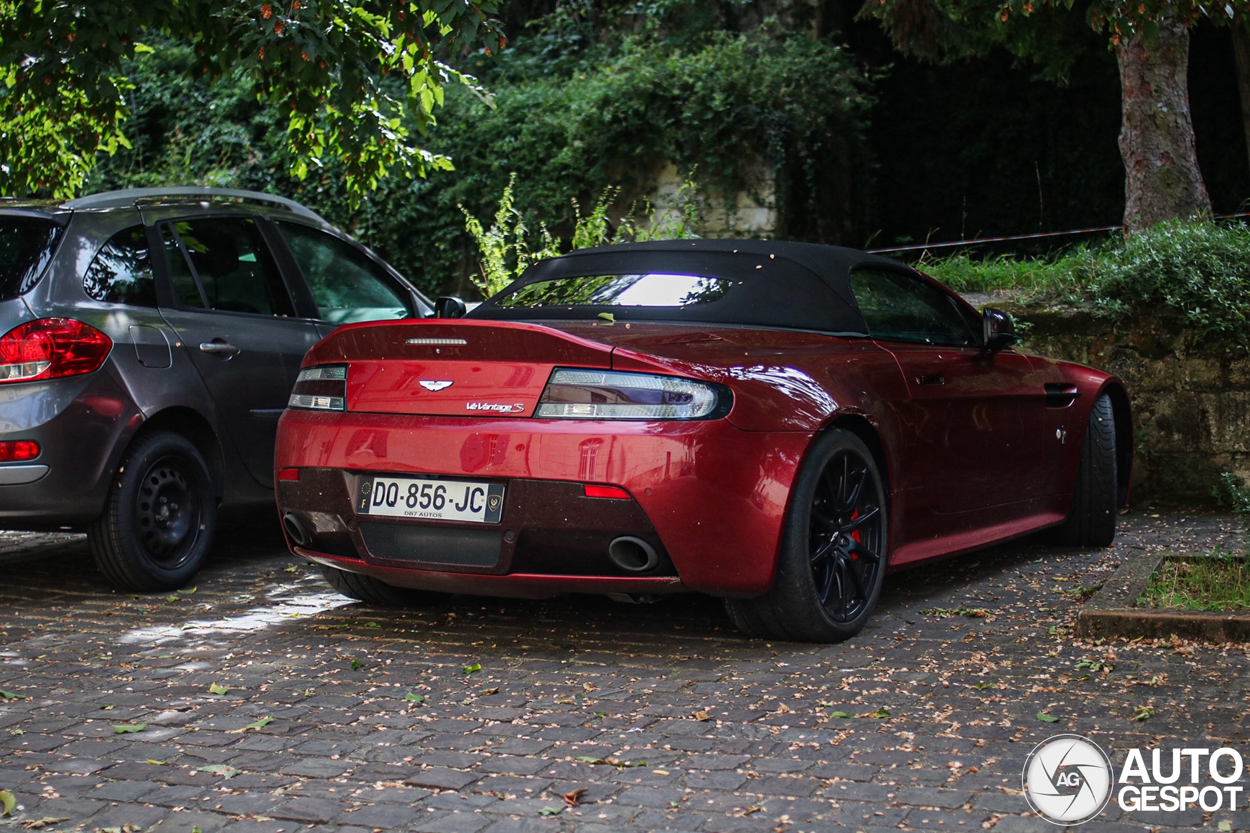 Aston Martin V12 Vantage S Roadster