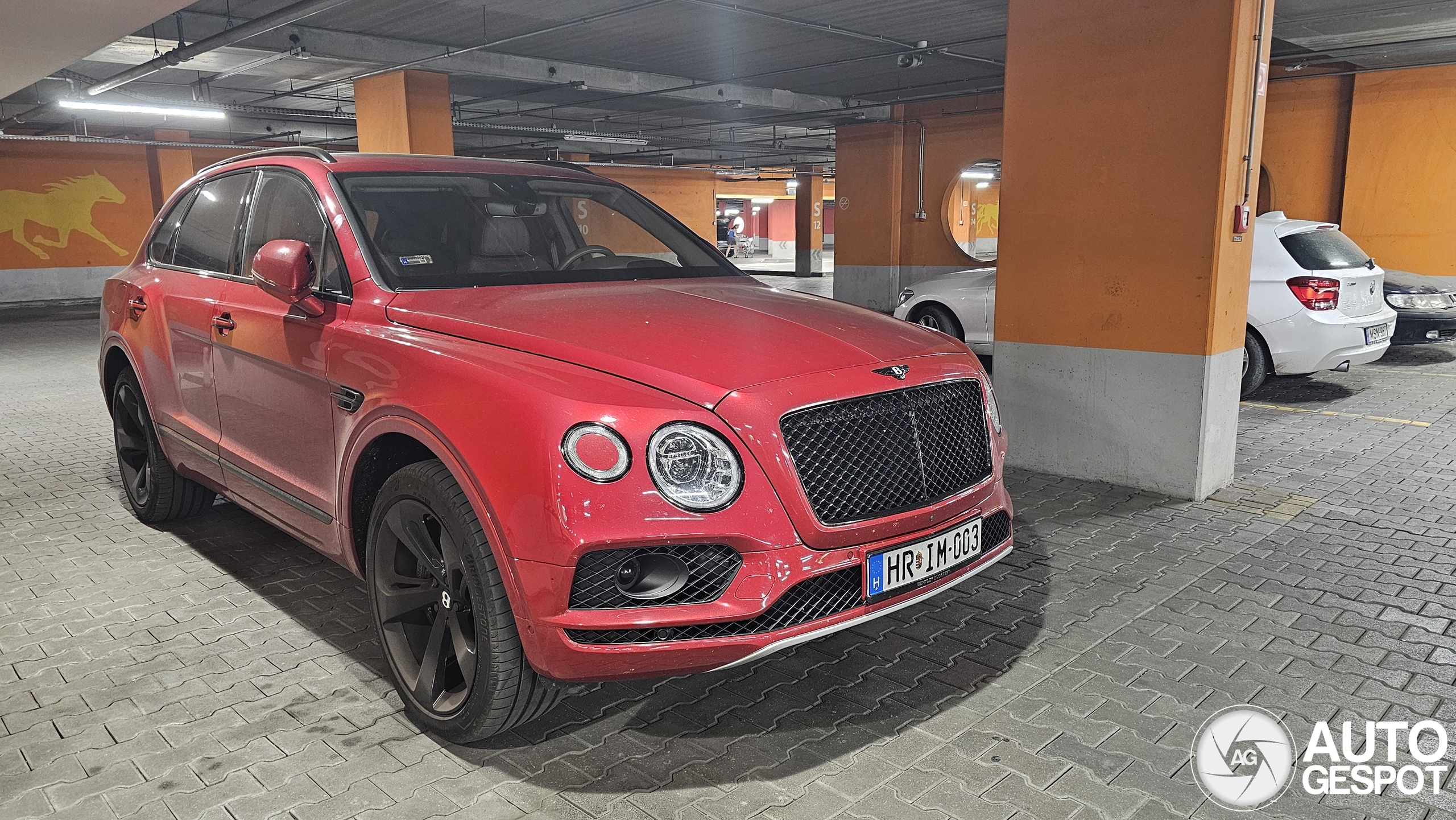 Bentley Bentayga V8