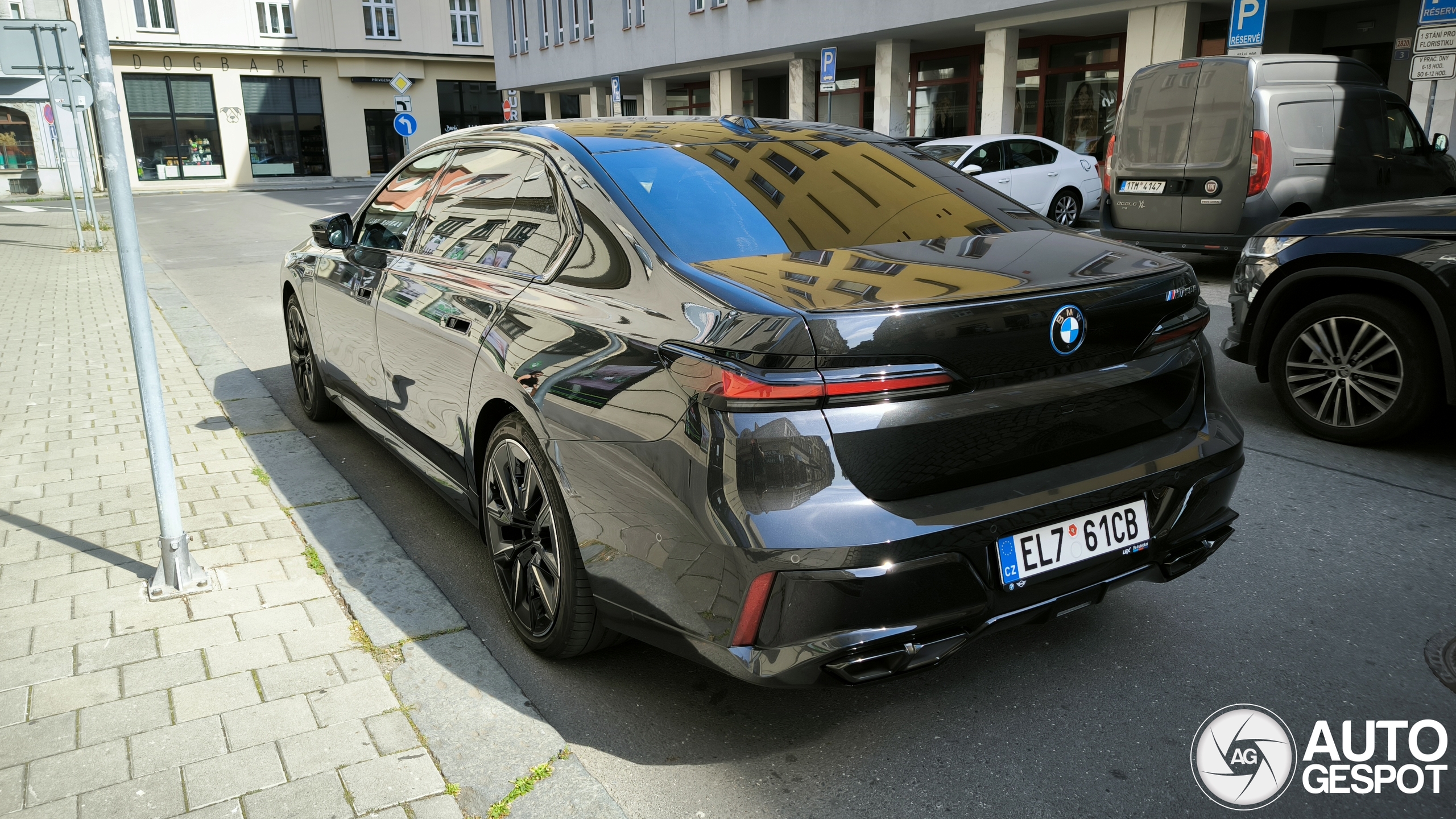 BMW M760e xDrive