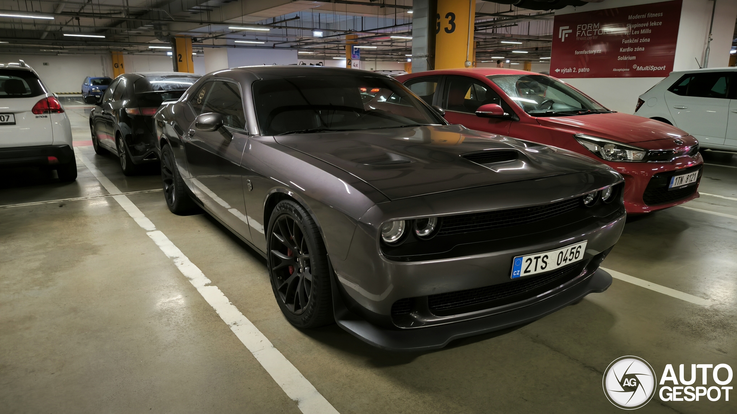 Dodge Challenger SRT Hellcat