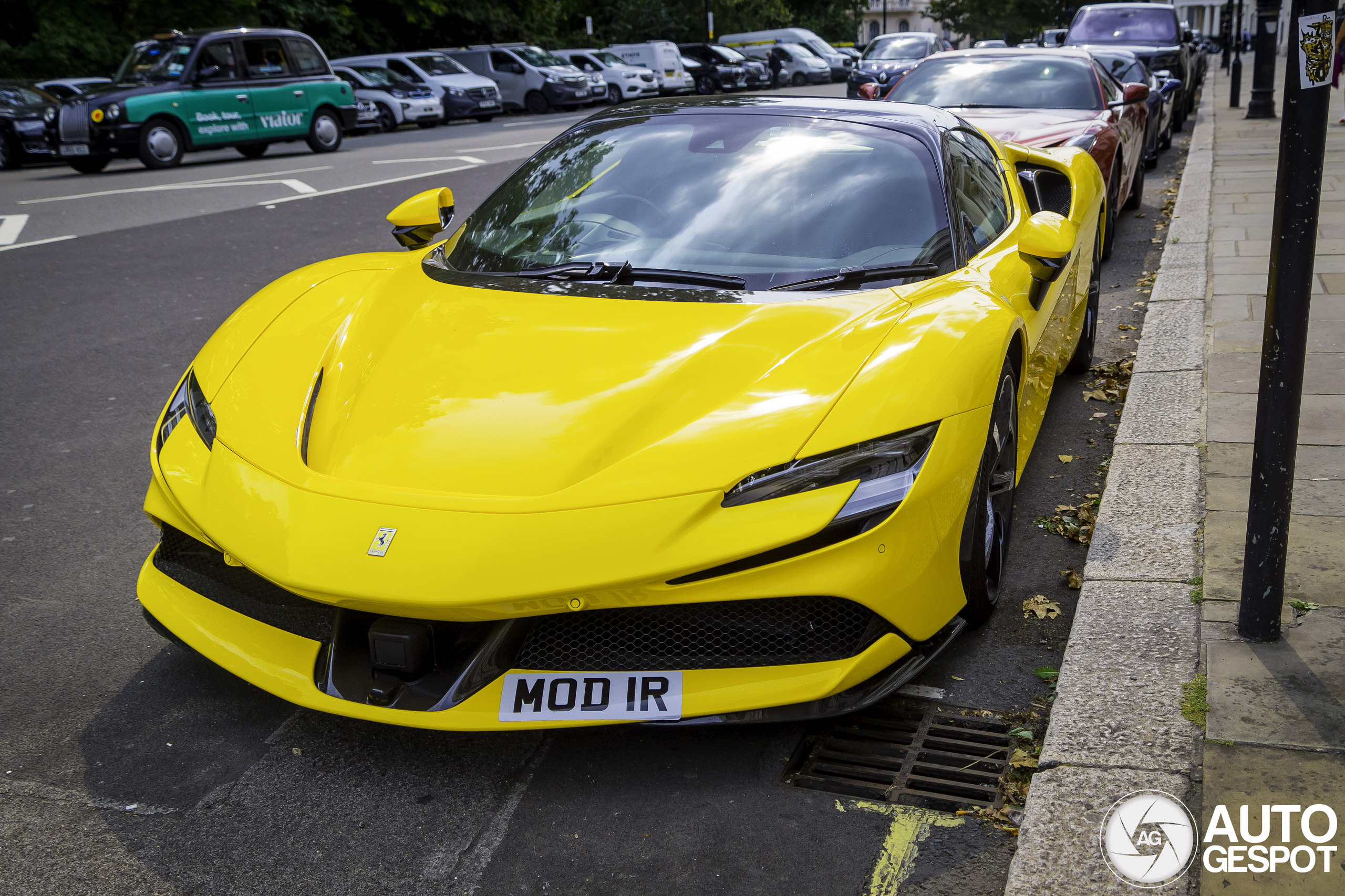 Ferrari SF90 Spider