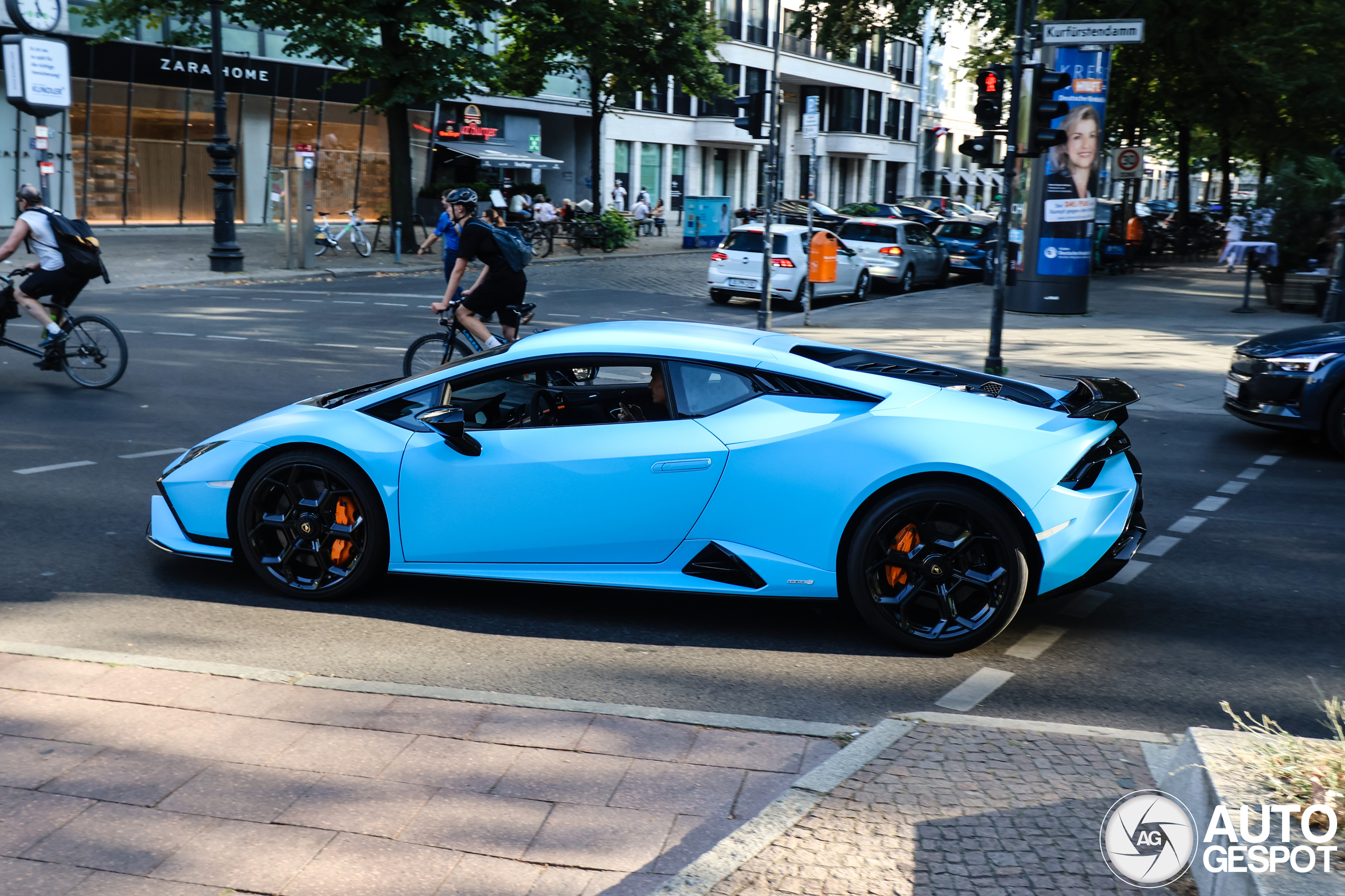 Lamborghini Huracán LP640-2 Tecnica