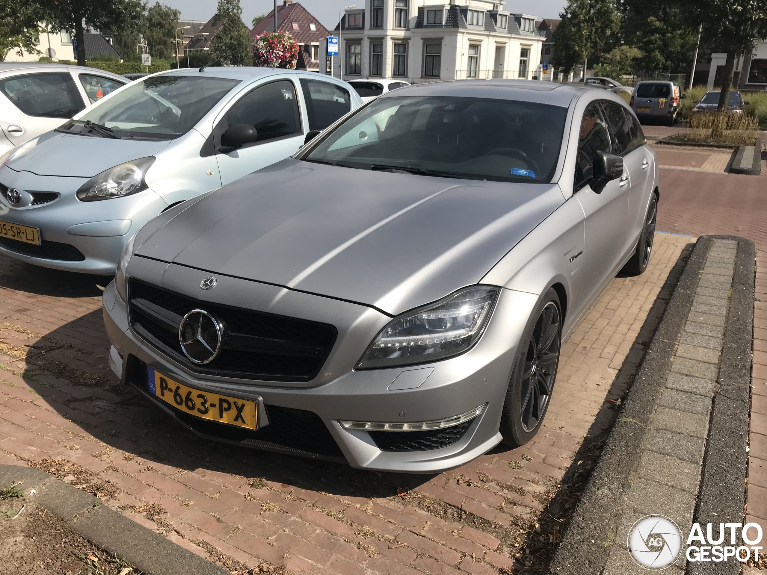 Mercedes-Benz CLS 63 AMG X218 Shooting Brake