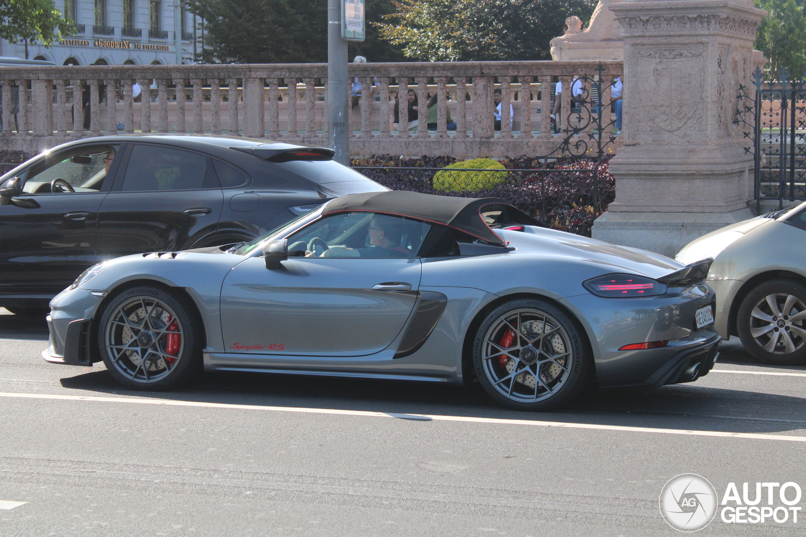 Porsche 718 Spyder RS