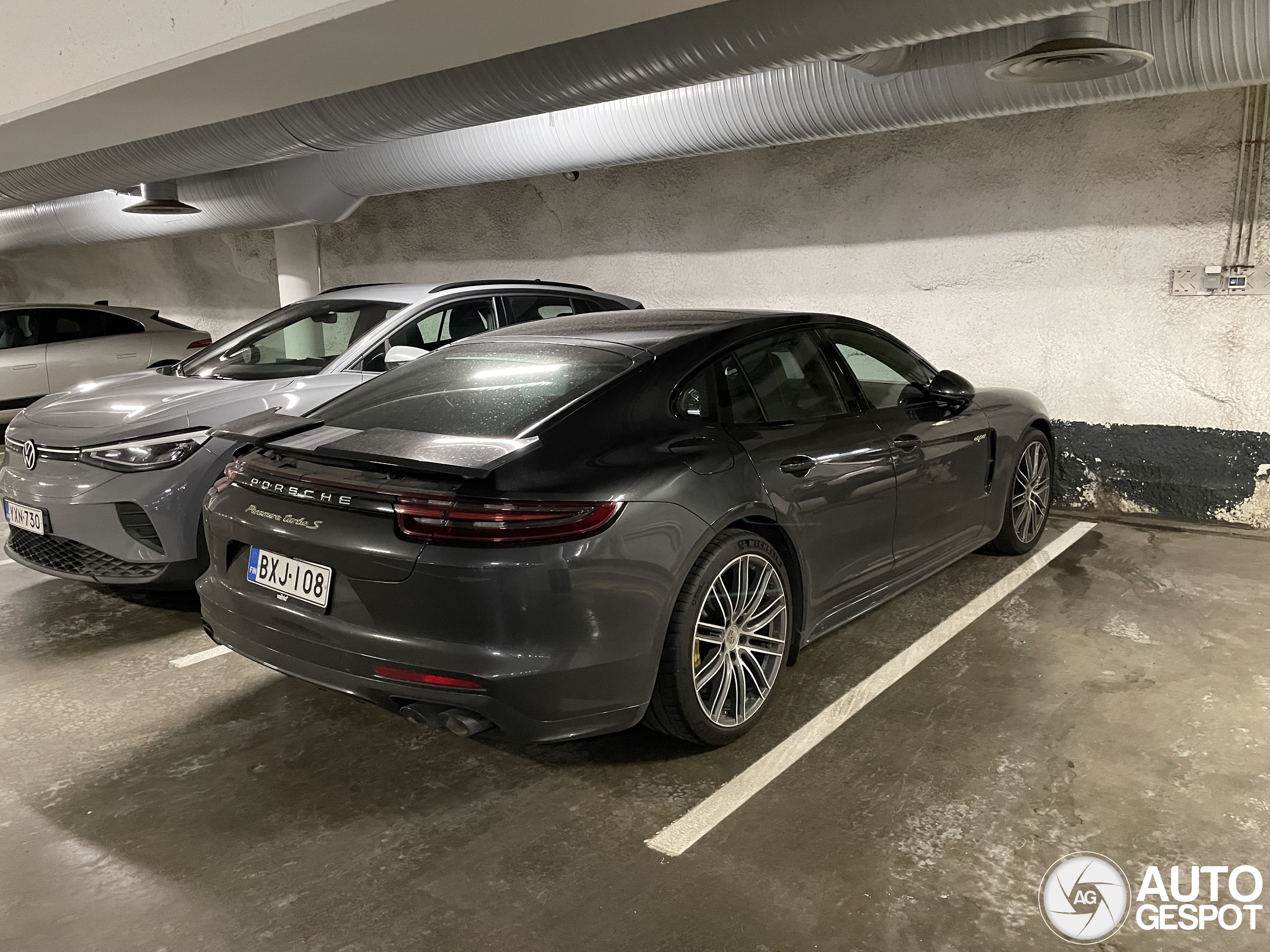 Porsche 971 Panamera Turbo S E-Hybrid