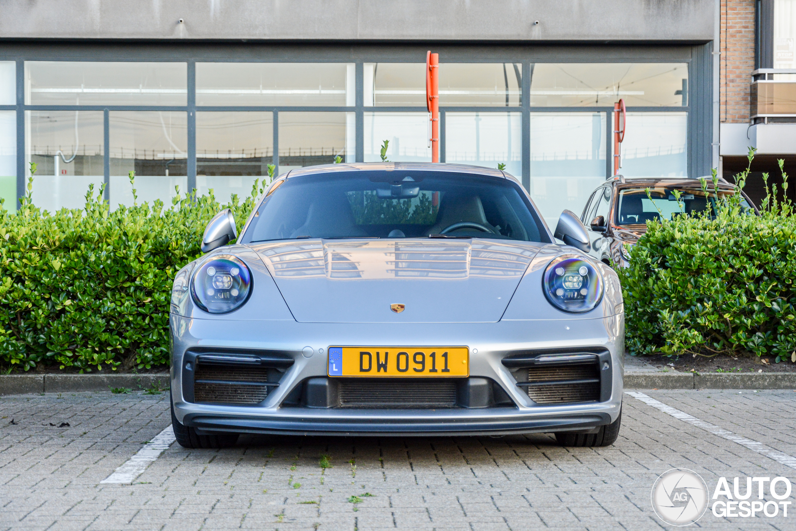 Porsche 992 Carrera 4 GTS