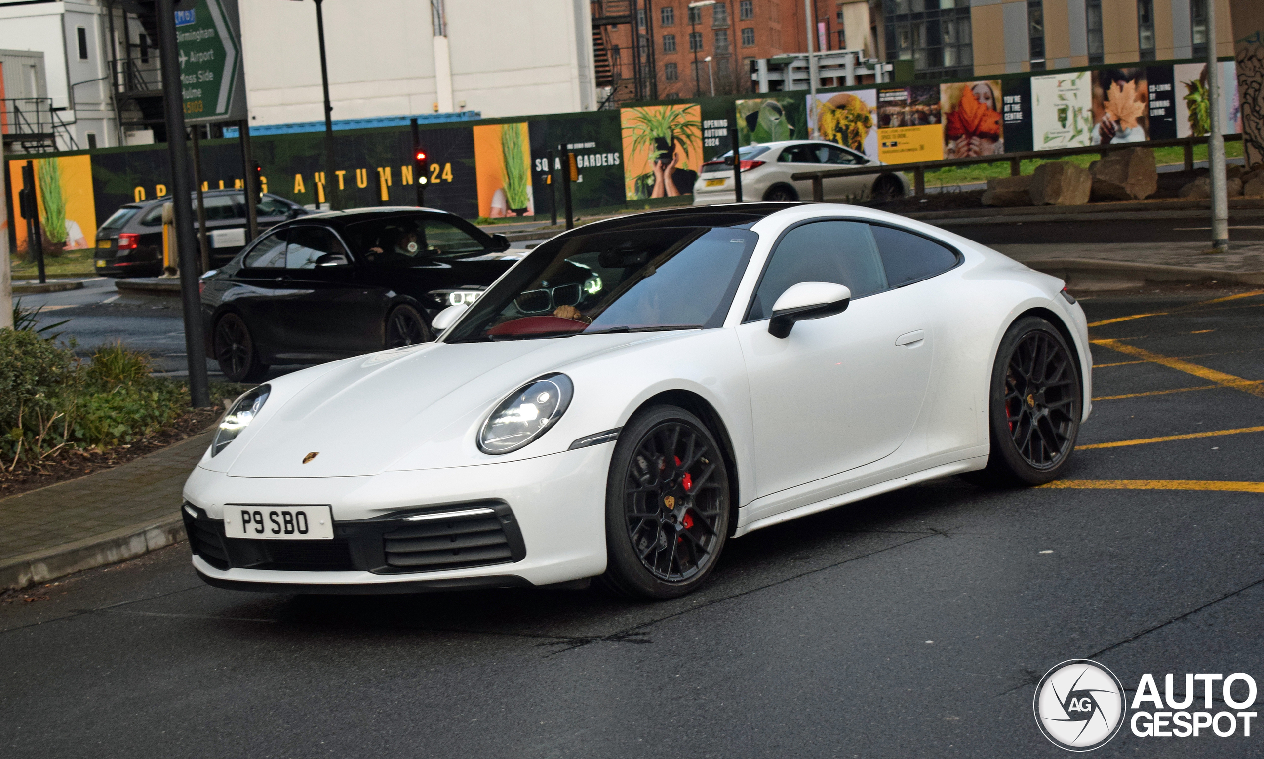 Porsche 992 Carrera 4S