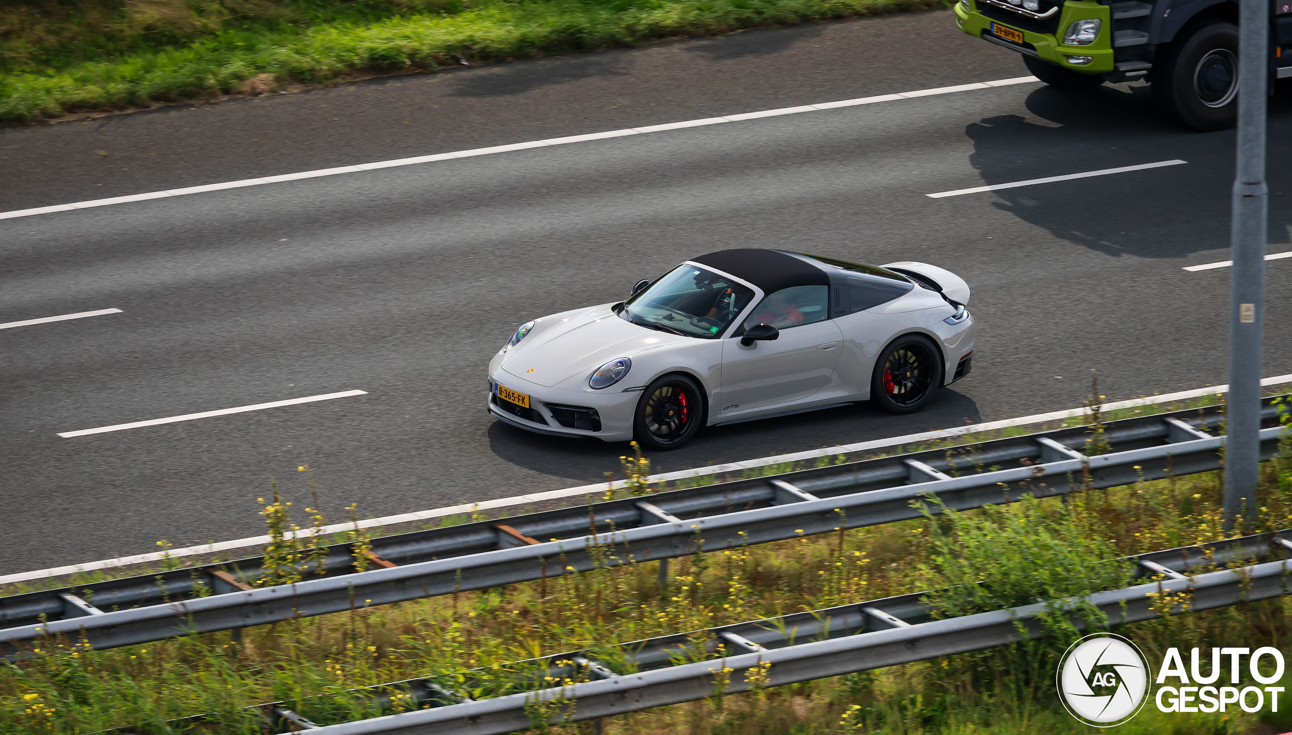 Porsche 992 Targa 4 GTS