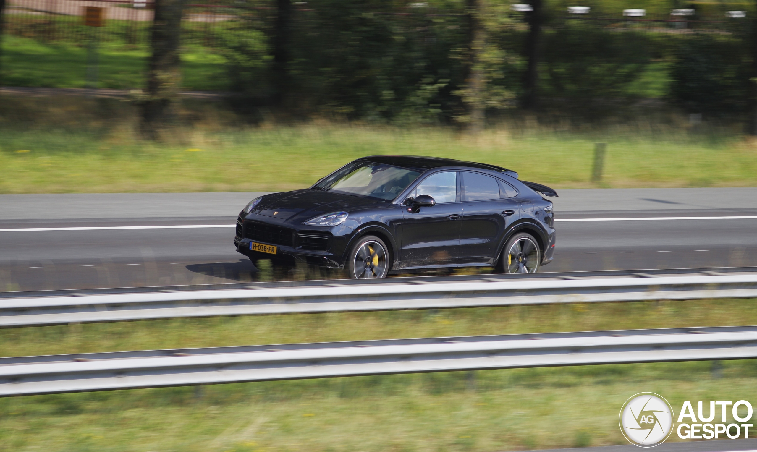 Porsche Cayenne Coupé Turbo S E-Hybrid