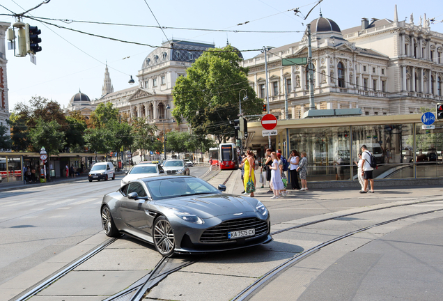 Aston Martin DB12