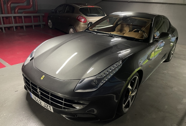 Ferrari FF