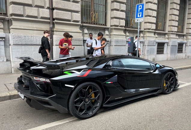 Lamborghini Aventador LP770-4 SVJ