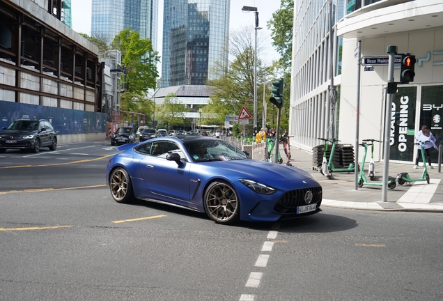 Mercedes-AMG GT 63 C192