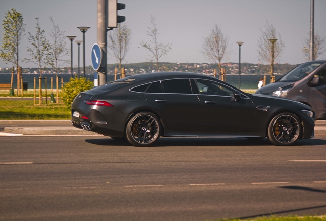 Mercedes-AMG GT 63 S X290