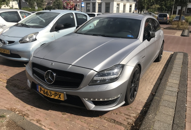 Mercedes-Benz CLS 63 AMG X218 Shooting Brake