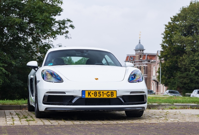 Porsche 718 Cayman S