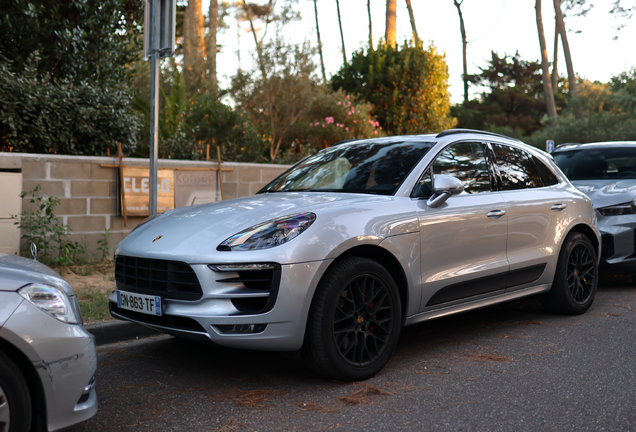 Porsche 95B Macan GTS