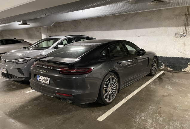 Porsche 971 Panamera Turbo S E-Hybrid