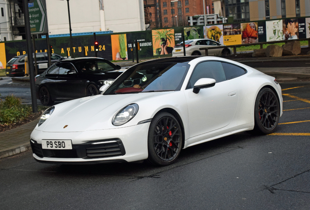 Porsche 992 Carrera 4S