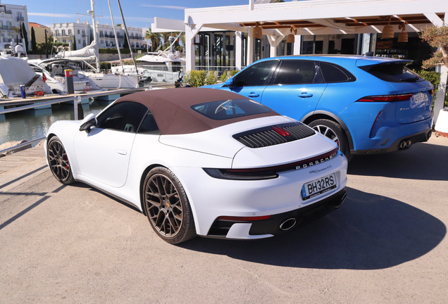 Porsche 992 Carrera 4S Cabriolet