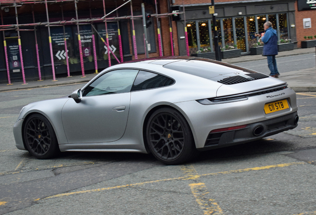 Porsche 992 Carrera GTS