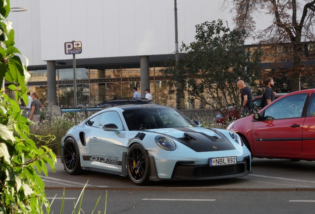 Porsche 992 GT3 RS Weissach Package