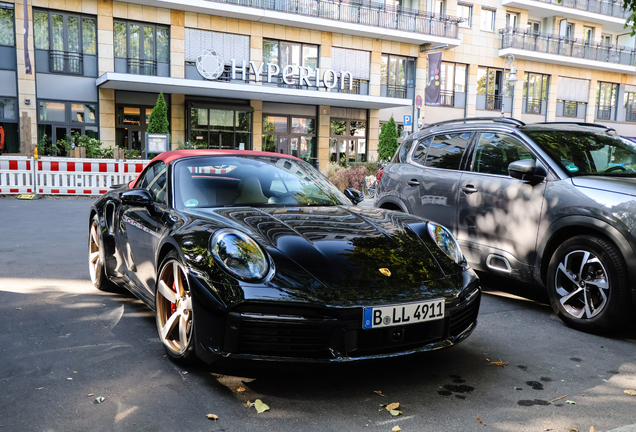 Porsche 992 Turbo Cabriolet