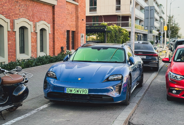 Porsche Taycan GTS Sport Turismo