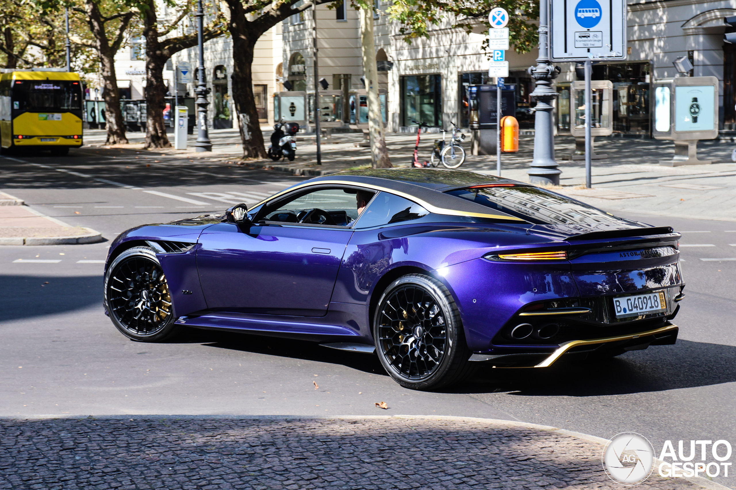 Aston Martin DBS 770 Ultimate