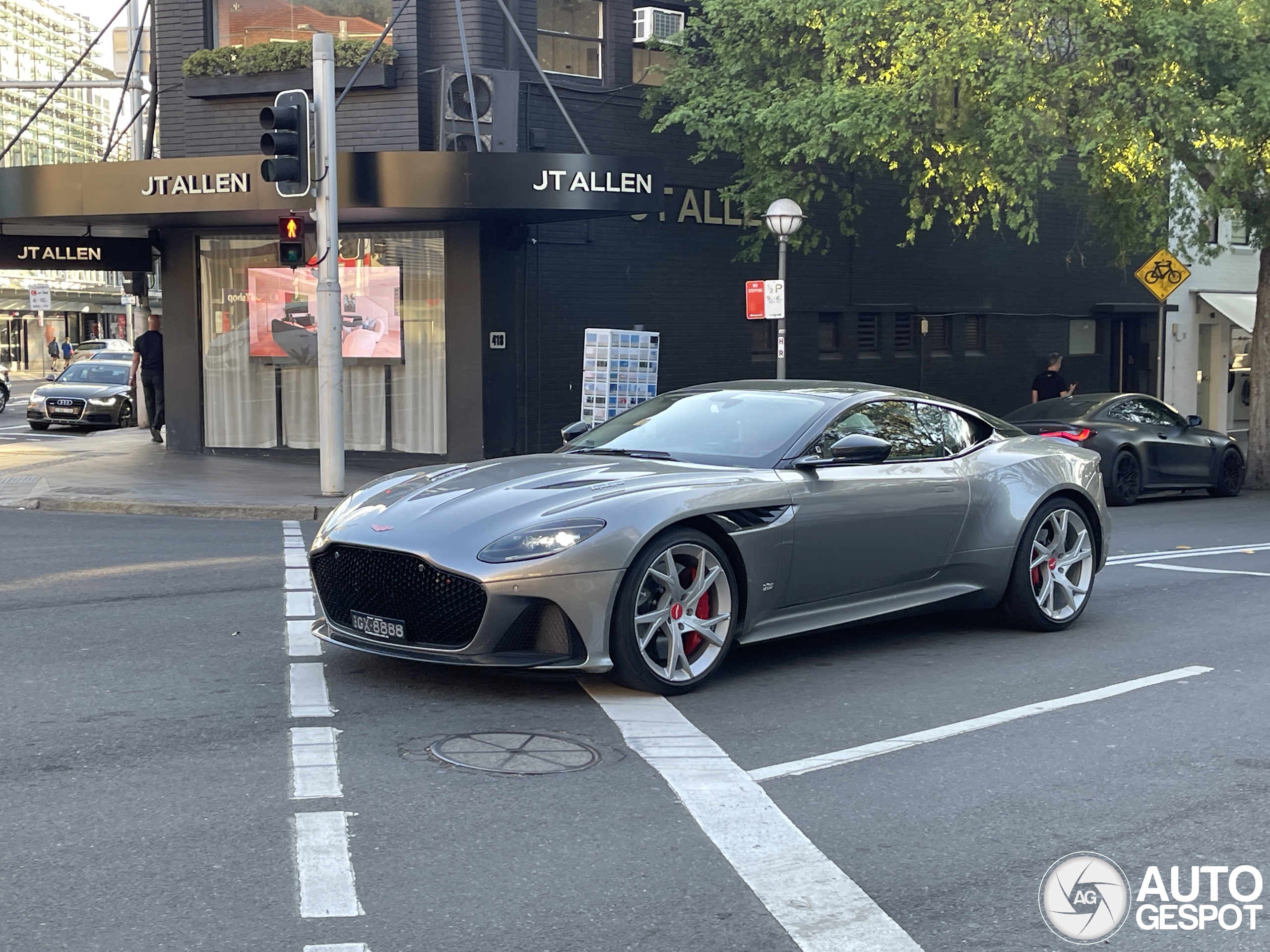 Aston Martin DBS Superleggera